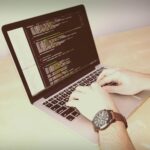 Korzyści dla firm z zewnętrznej obsługi IT